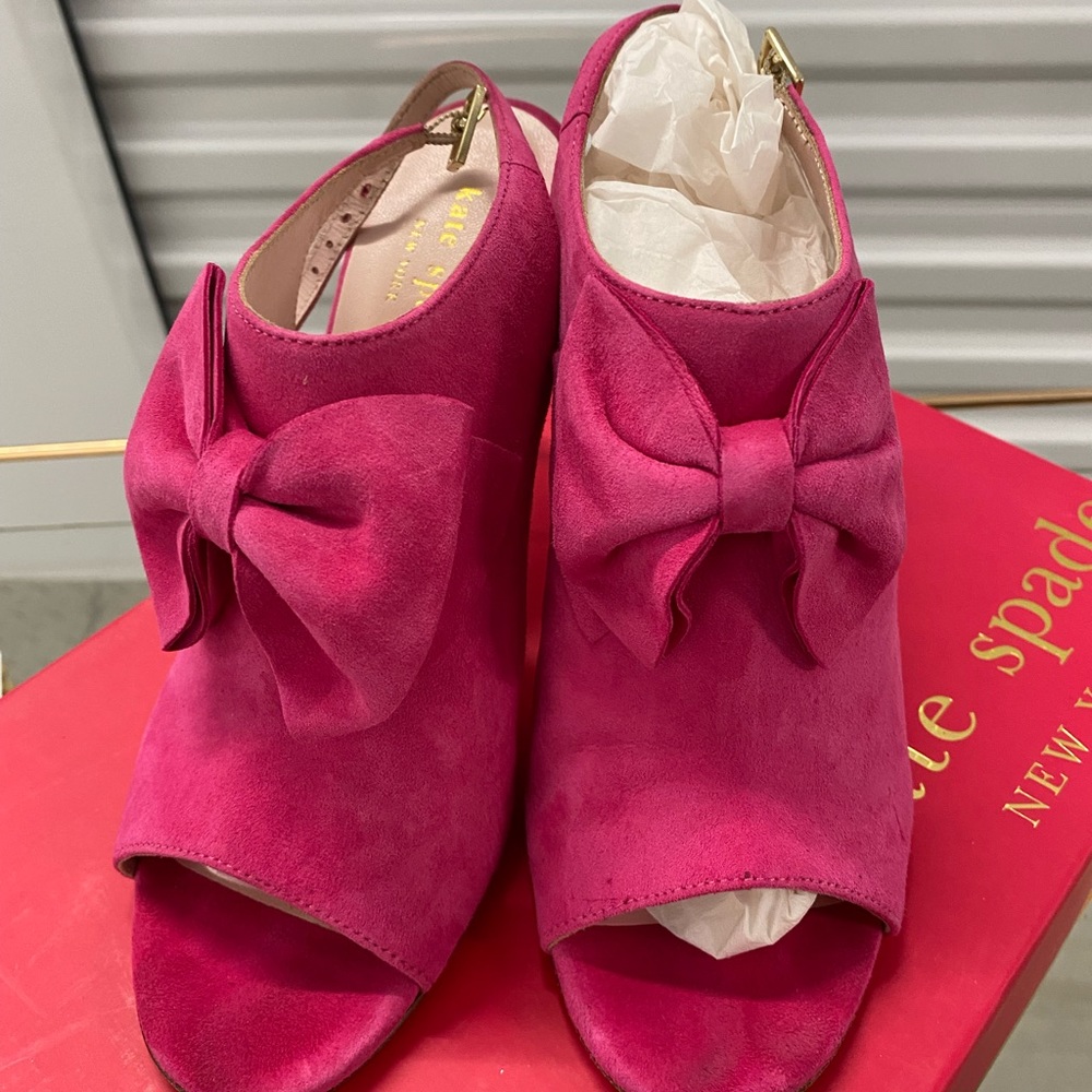 Pink Kate Spade Bow heels.